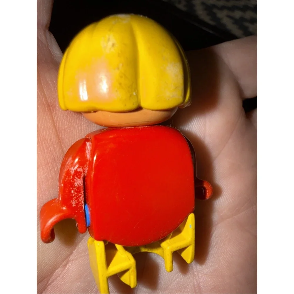 LEGO - Duplo Wheelbarrow with Yellow Wheels -‎ Red And Lego Girl  5368